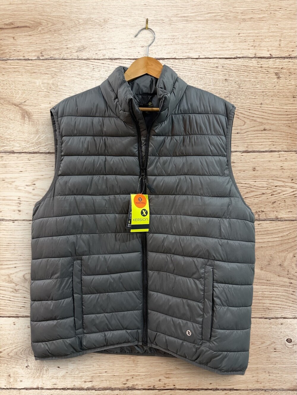 NWT Xersion Mens XL Gray Packable Puffer Vest Gorpcore Outdoors Lightweight
